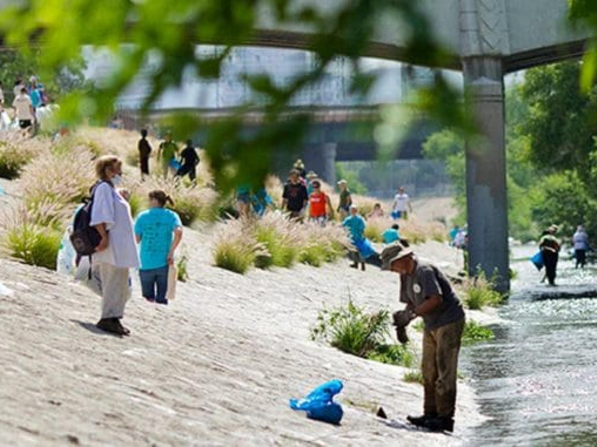 APWA Colorado River Cleanup Colorado Stormwater Council